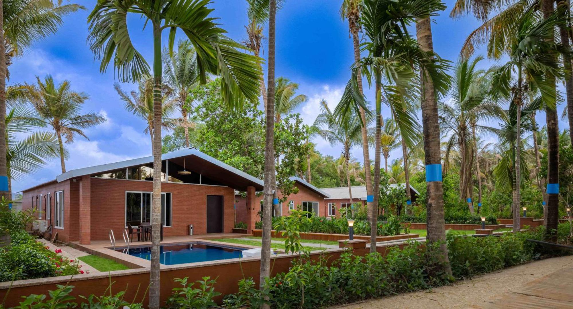 Coco Bliss By Mauli Stays Manor Exterior photo